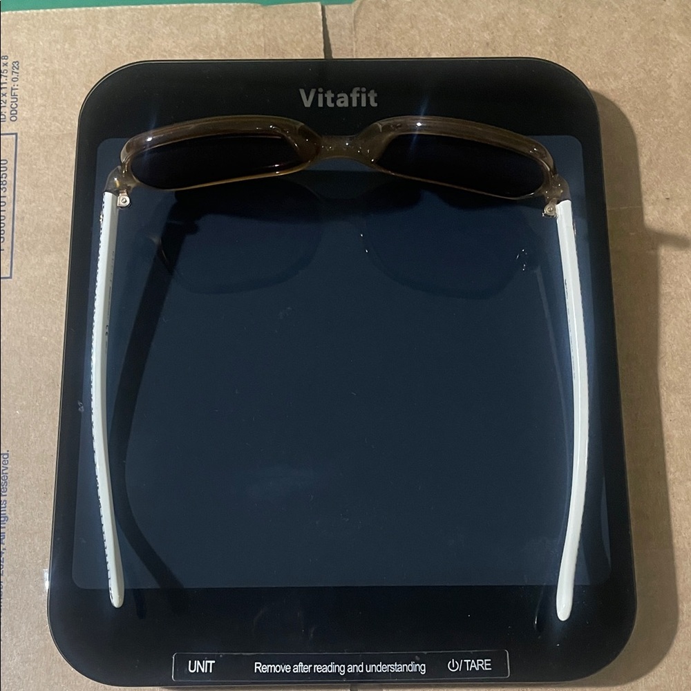 Gucci, BM2, Olive Green Made In Italy Sunglasses GG 3632/S. Like New Condition - Picture 9 of 14